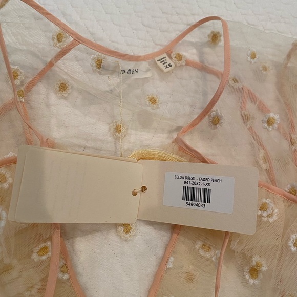 Doen Zelda Floral Daisy Faded Peach Dress Size XS - Picture 5 of 6